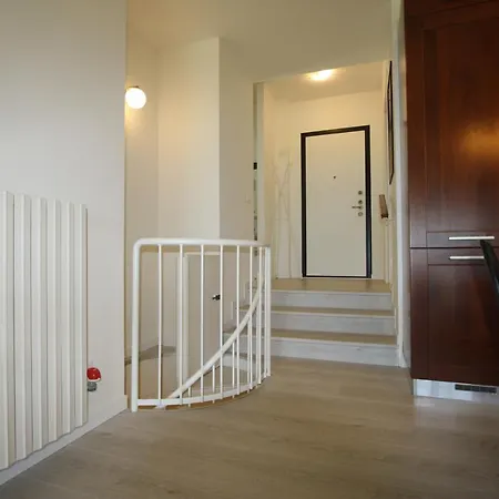 Casa Ellsa شقة تريميتْسّو